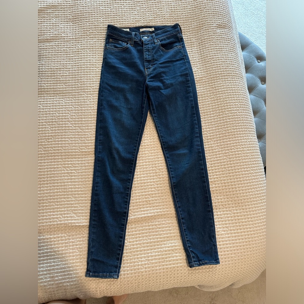 Levi’s mile high super skinny Jean - size 27